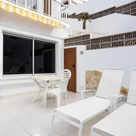 Apartamento Playa De La Arena, 2 Dormitorios, 5 Personas - Es-284-3 * Puerto de Santiago (Tenerife)